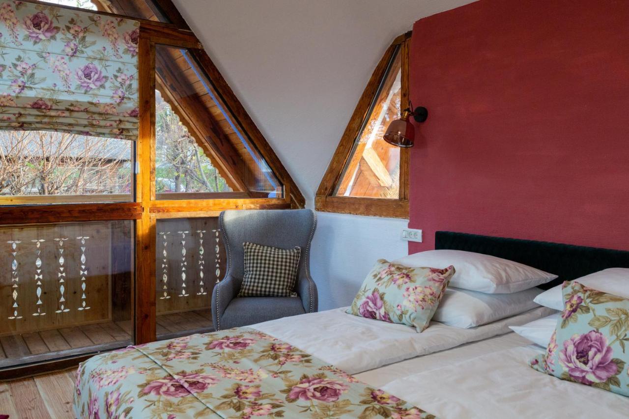 Casele Cu Stuf B&B Haus Ulrike Sălicea Εξωτερικό φωτογραφία